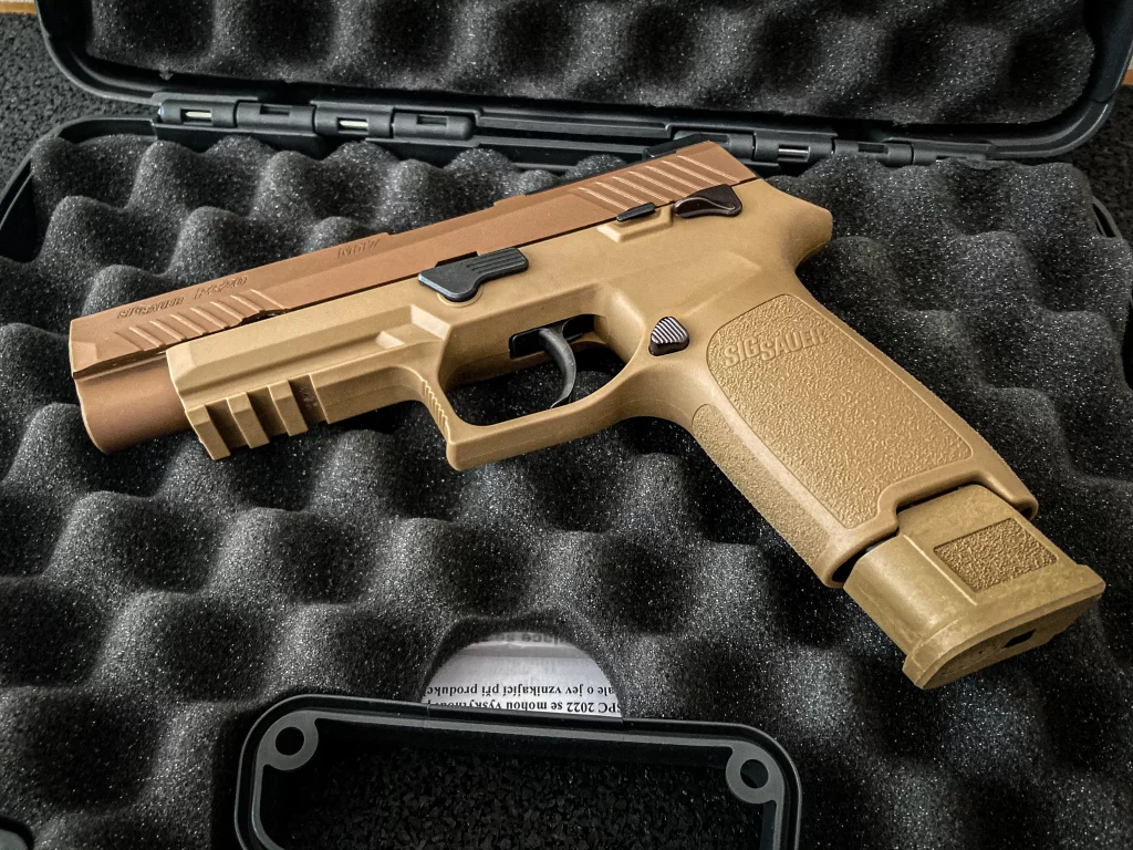 Sig Sauer P320 M17